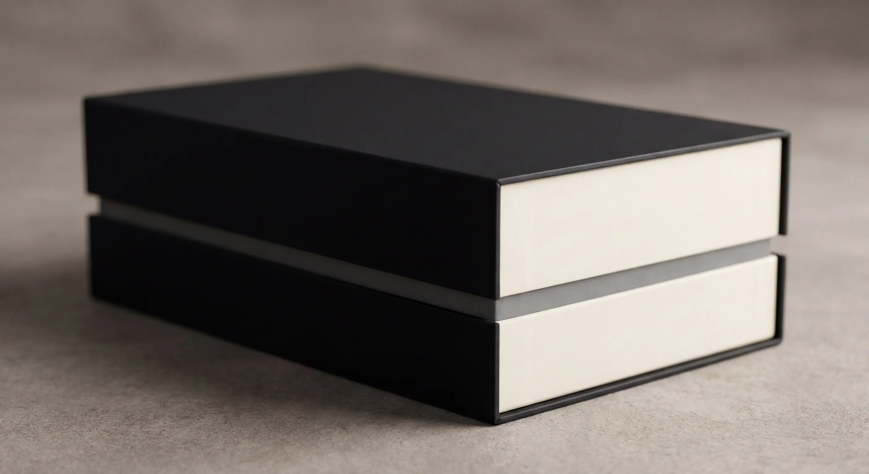 香水精裝盒設計：瓶身固定、磁吸開蓋與品牌奢華感，香水精裝盒相關包裝說明圖